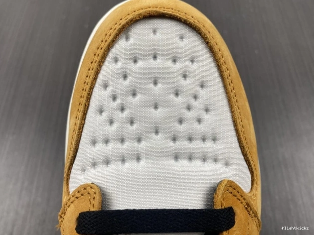 DB2889-700 Gore-Tex High Jordan 1 Light Element Curry 0809